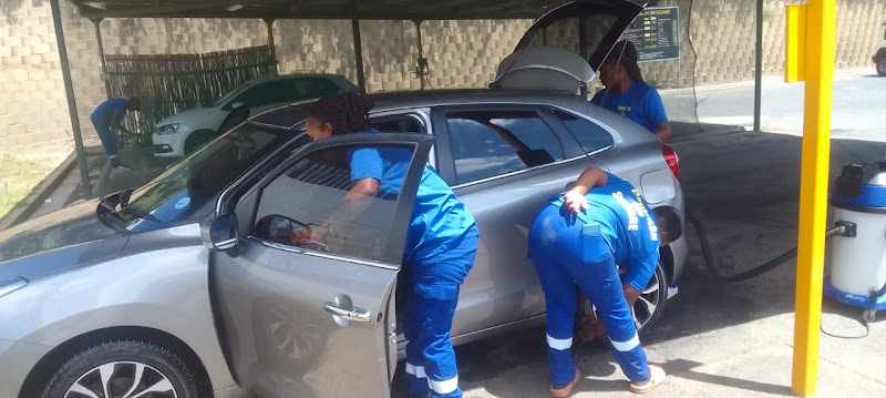 Carwash on Square - Photo 3